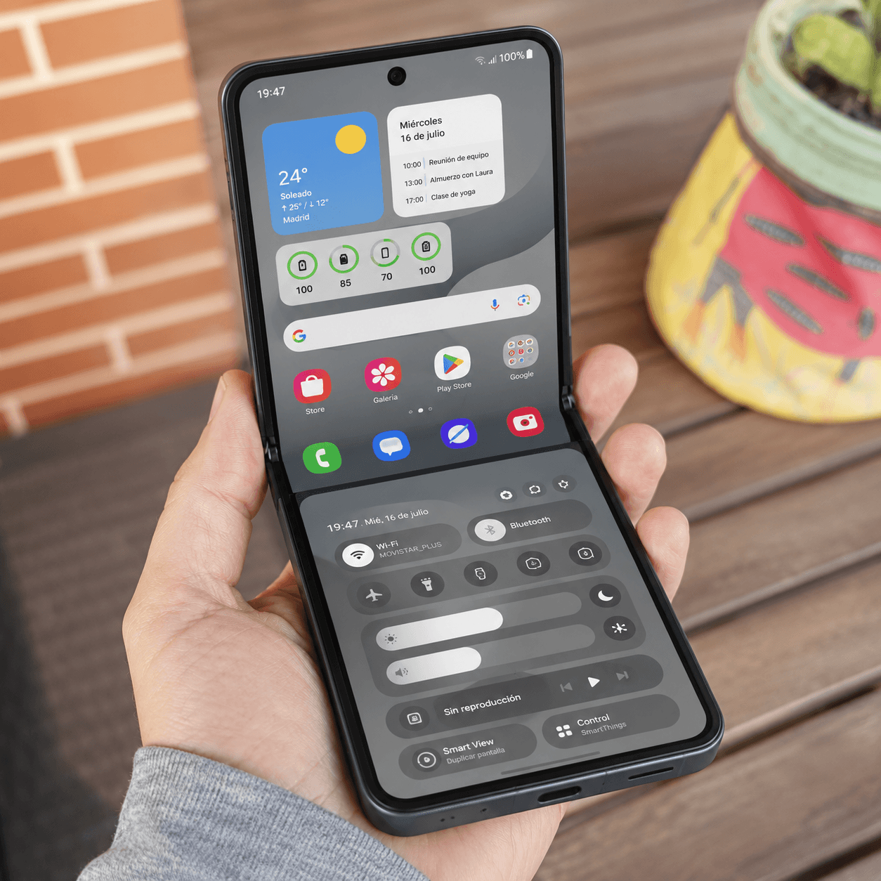 Samsung Galaxy Z Flip 8 pantalla celular